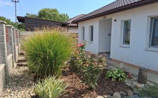 -Casa Individuala - 4 camere -teren generos - - Poză 3