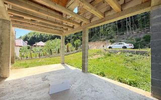 Casa la rosu de 304 mp utili, in Baita,Maramure-colț de rai într-o zonă retrasă - Poză 9