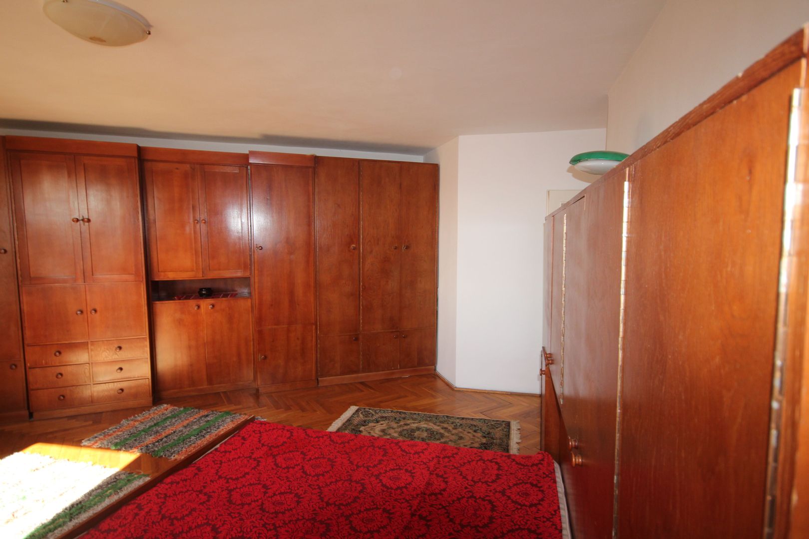 Spatios cu priveliste deosebita - Poză 68