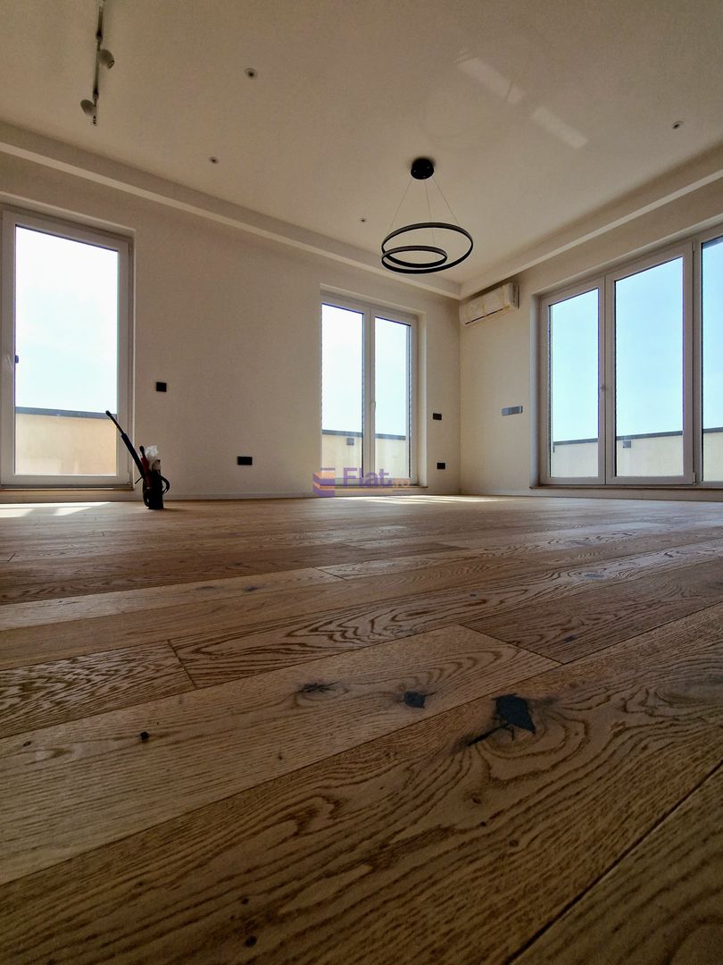 Comision 0 Penthouse 3 Camere 104 mp.  Terasa 43 mp. Tractorul - Poză 17