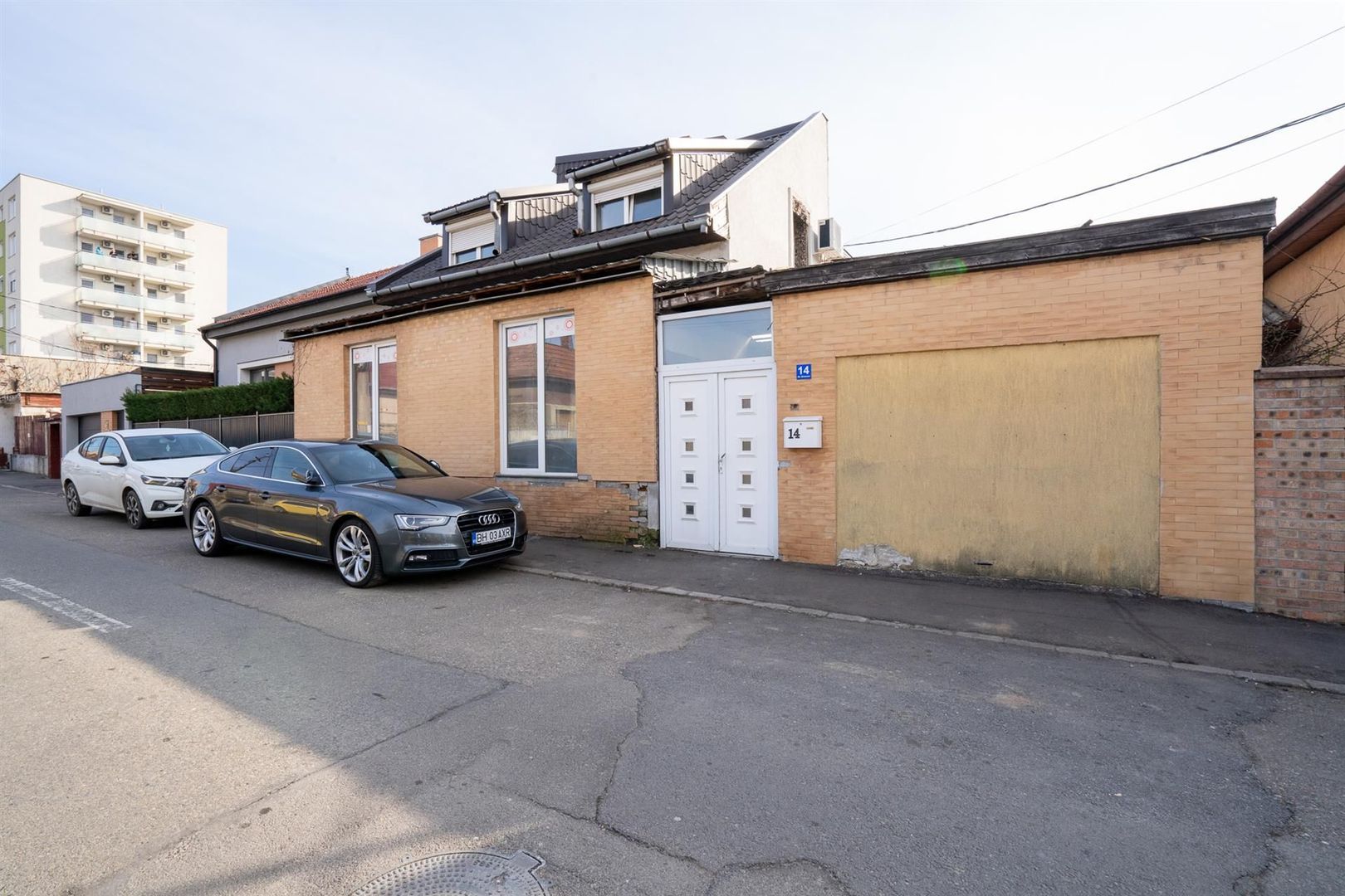 Casa Rogerius cu 8 camere - Poză 1