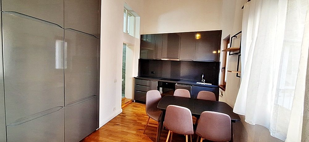 Centrul Vechi, apartament cu două camere mobilat și utilat, 650 Euro - Poză 2