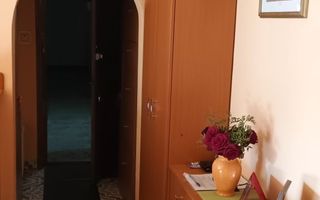 Apartament spațios cu 3 camere, 78 mp, 2 băi și 2 balcoane – Vlahuta - Poză 4