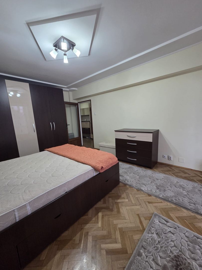 Apartament 2 camere decomandat-zona Spitalul Judetean-139.500 euro neg - Poză 13