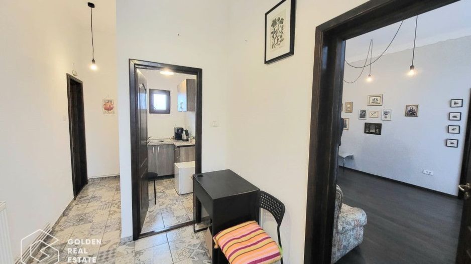 Apartament pretabil pentru birouri sau locuinta de familie - Poză 3