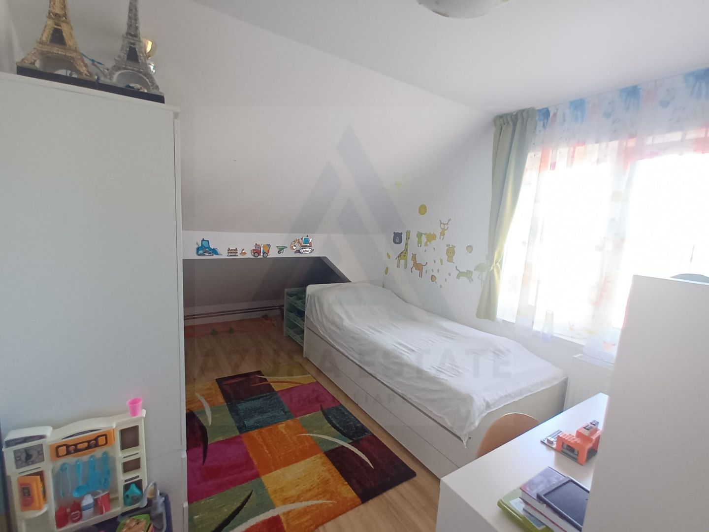Casa individuala 5 camere 150 mp utili si teren 460 mp in Cristian - Poză 5