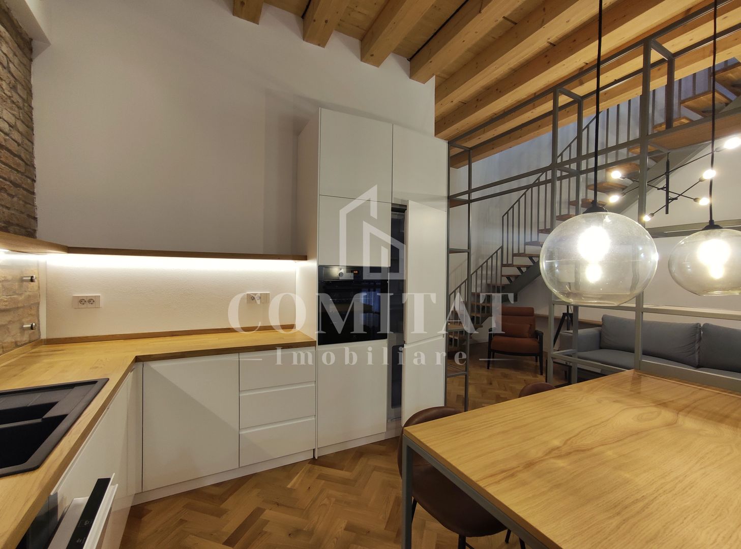 Apartament ultrafinisat în zona ultracentrală | Scară interioară - Poză 7