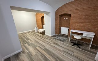 Apartament cu 2 camere, 45mp, Zona Central - Poză 1