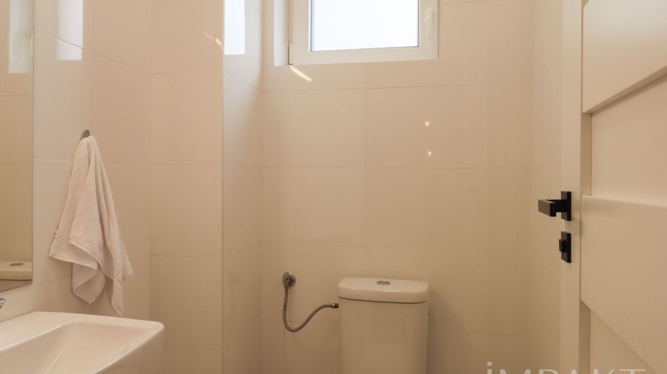 Casa insiruita cu finisaje de lux in cartierul Europa - Poză 7