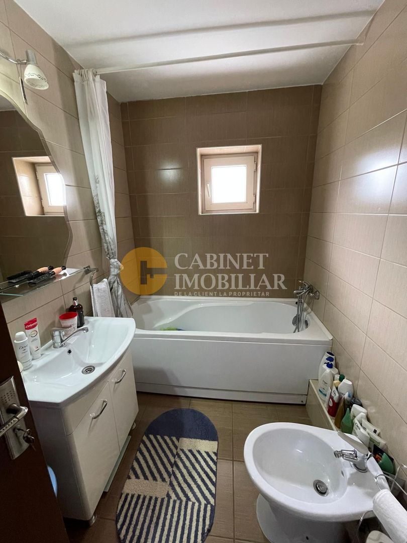 Nicolina - 3 Camere Decomandat Etaj 2 Bloc 1986 - Poză 10