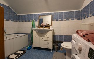 Casă / Vilă cu 6 camere de vânzare în zona Sagului - Poză 12