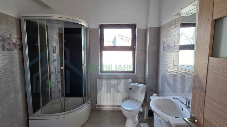 Spațiu comercial sau apartament 3 camere cu mansardă și parcare, Valea Adâncă, str. Bazei nr. 14 - Poză 5