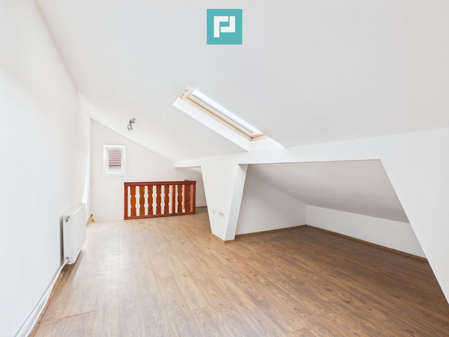 Casă renovată ultracentral | Str. Primăriei - Poză 16