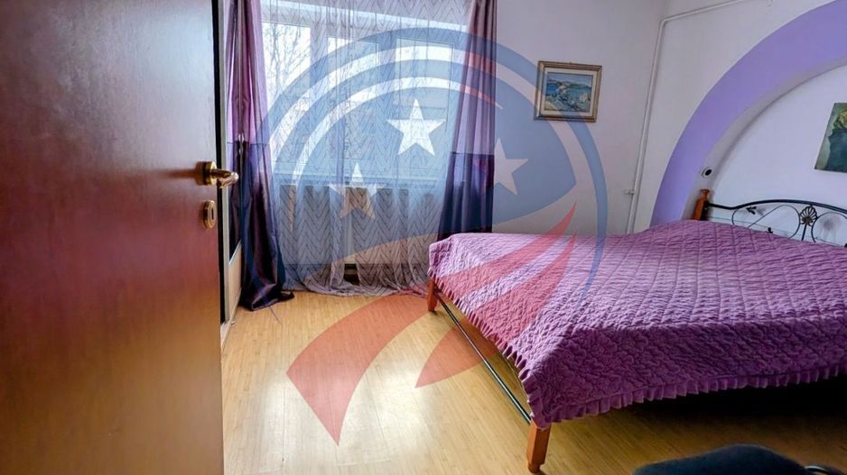 Apartament generos 4 camere, confort sporit, etaj 4/4, izolat termic - Poză 5