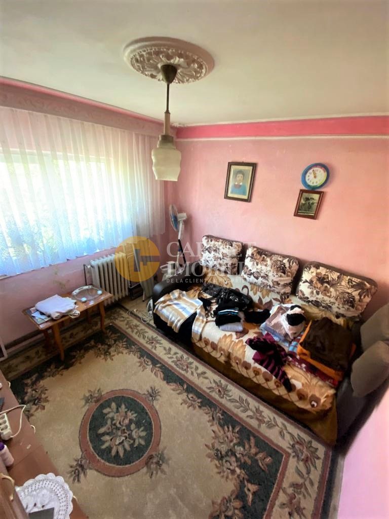 Etaj 2,  apartament cu 2 camere decomandat zona Galata-Lidl - Poză 3