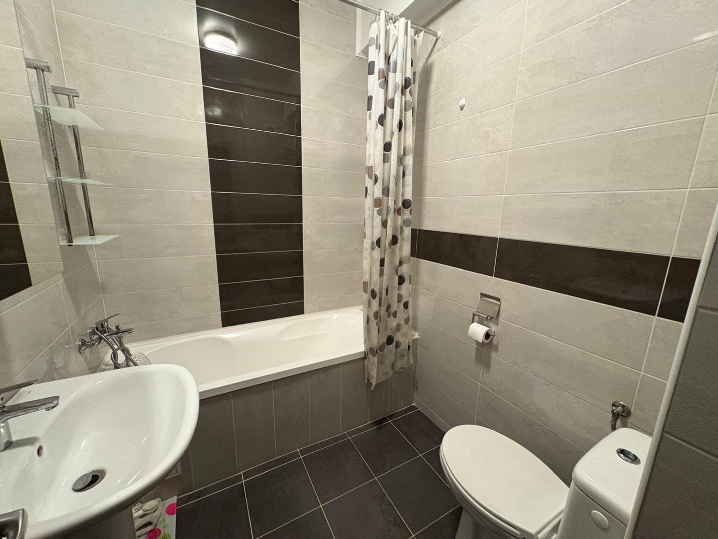 GARSONIERA GAMA RESIDENCE, LOC PARCARE, BLOC NOU, CENTRALA, MODERN - Poză 6