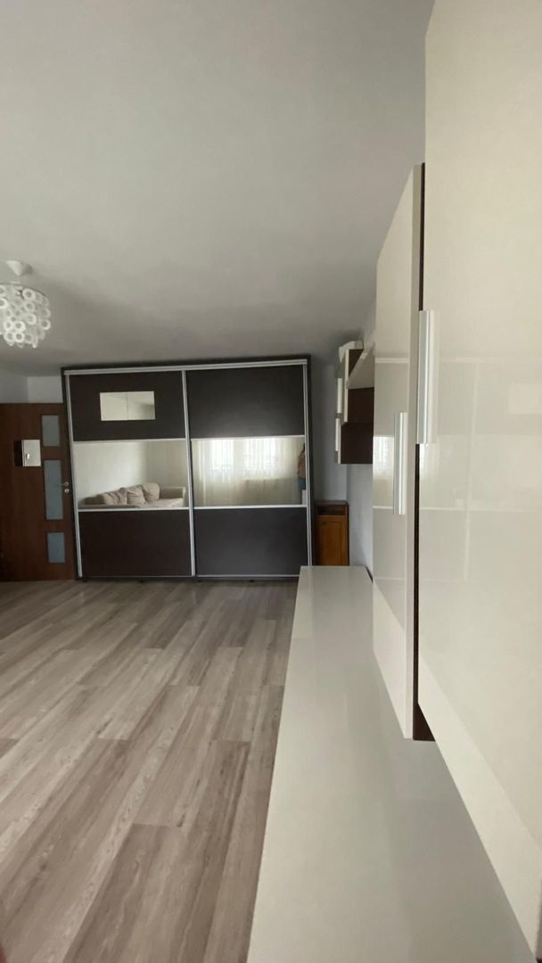 GARSONIERA BRANCOVEANU, BUCATARIE INCHISA, MOBILATA , METROU 7 MIN - Poză 3