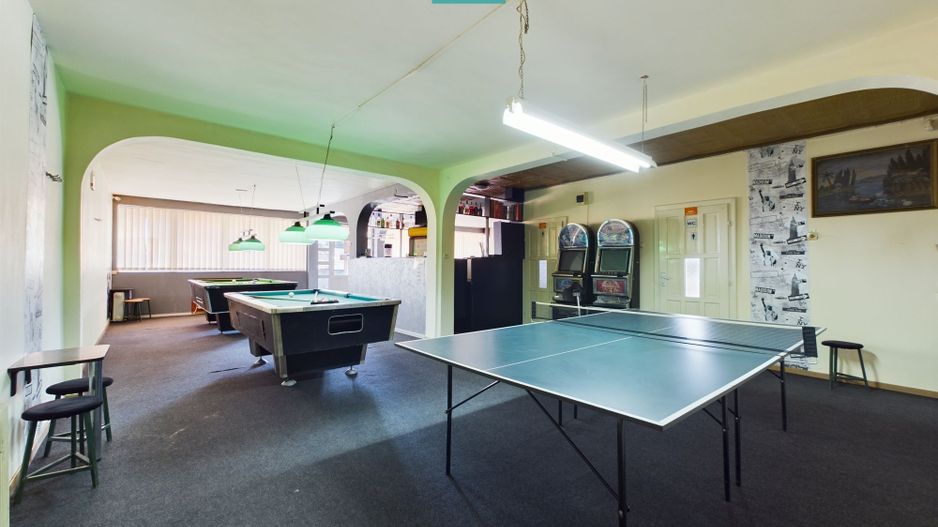 Casă cu multiple destinatii in Pârneava - Poză 2