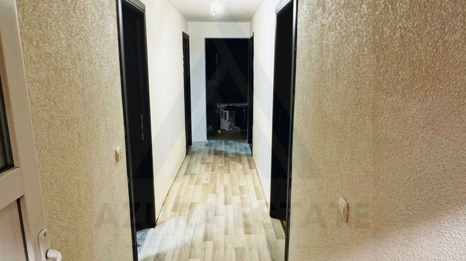 Casa moderna 5 camere 2 bai si teren 400 mp in zona Veterani - Poză 10