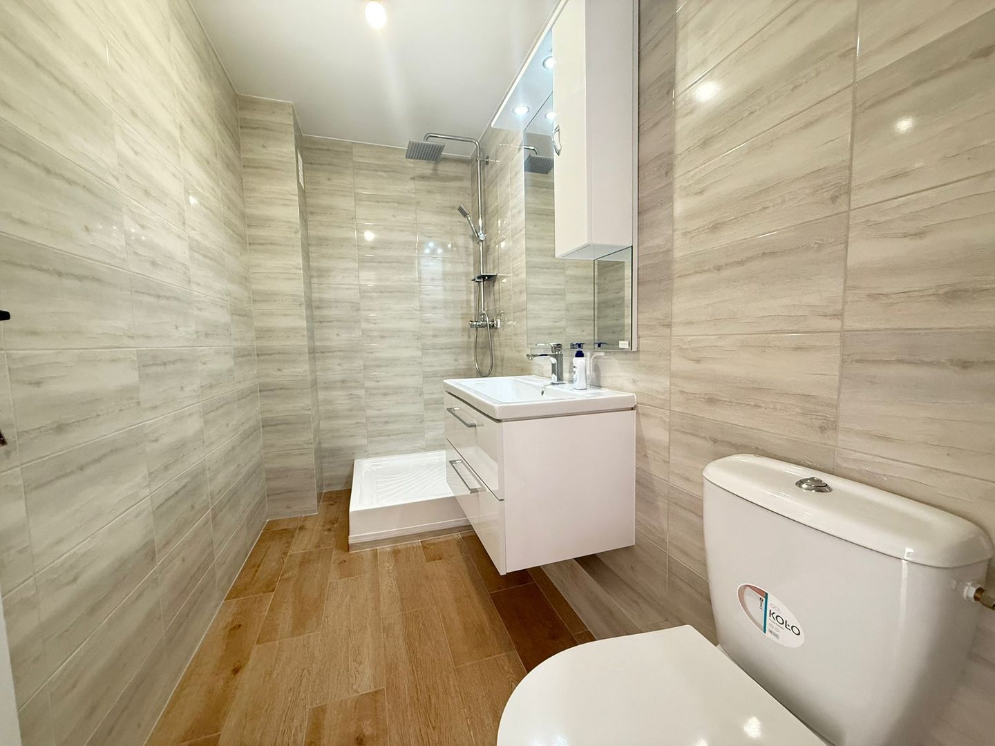 3 CAMERE  ‖ RENOVAT ‖ BLOC REABILITAT ‖ ETAJ INTERMEDIAR  ‖  NERVA TRAIAN - Poză 9