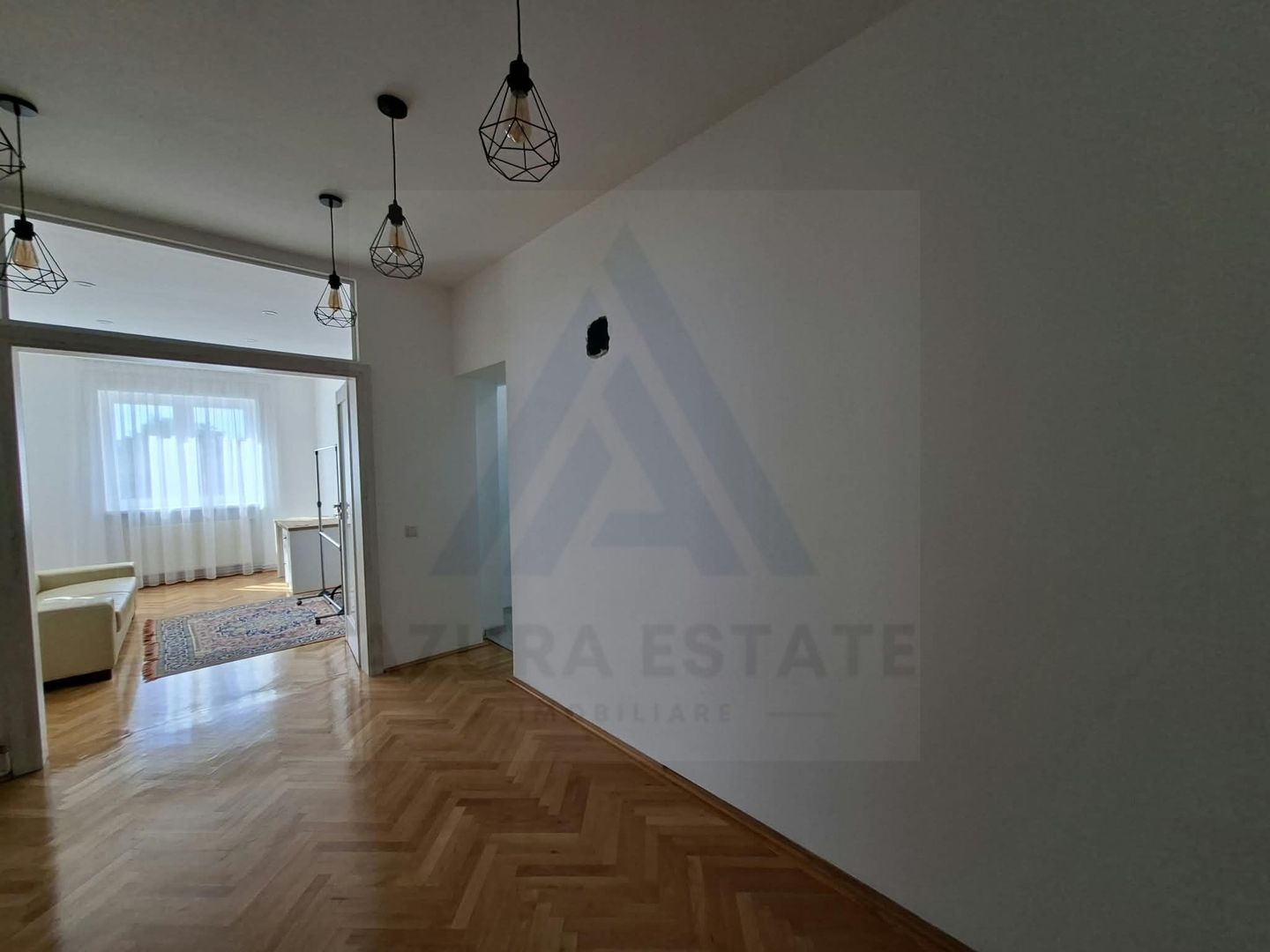Apartament la casa 110 mp utili etaj 1 pivnita 20 mp zona Trei Stejari - Poză 9