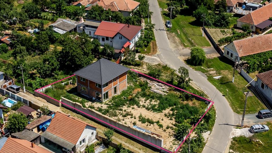 Casa Vladimirescu la roșu, teren de 890 Mp - Comision 0% la cumparare - Poză 1