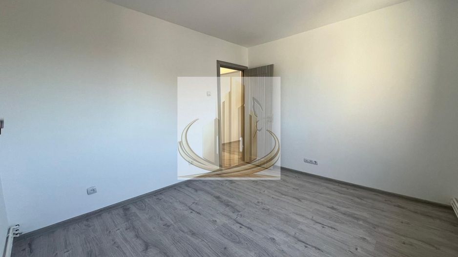 Ap 2 cam| Renovat integral | Etaj Intermediar | Shopping City | Turist - Poză 3