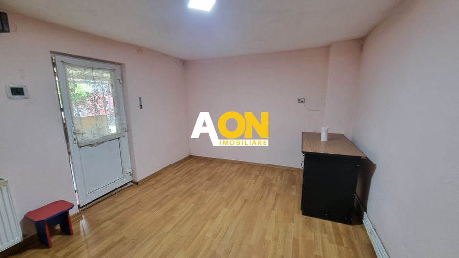 De vanzare casa 4 camere, 2150mp teren, Oarda de Sus - Poză 9