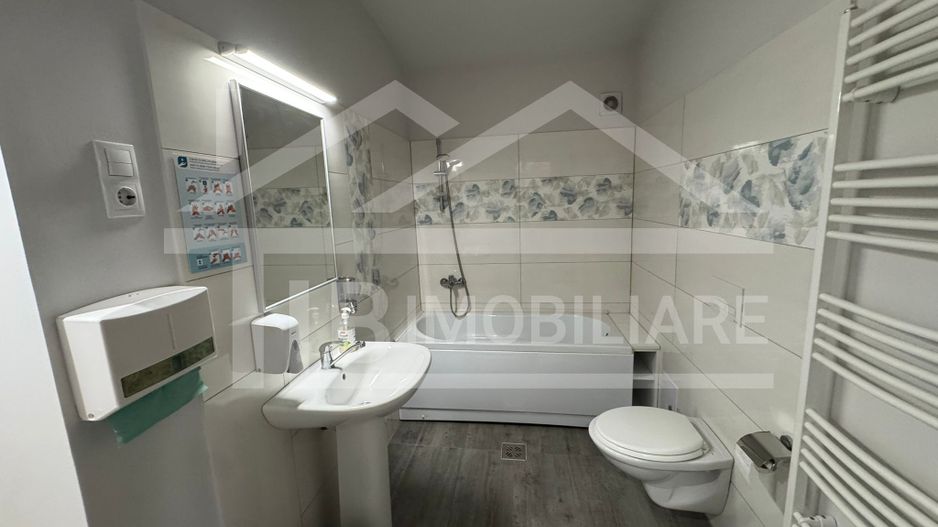Apartament cu 2 camere, 45mp, Zona Central - Poză 8