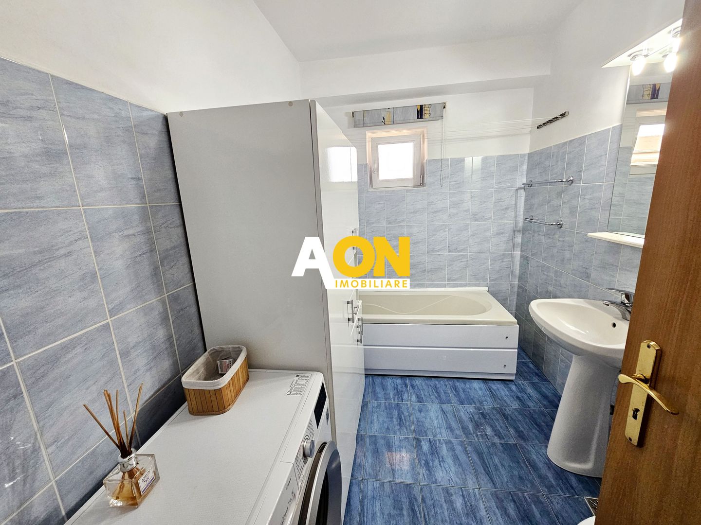 Apartament 2 camere, 60 mp utili + balcon 15 mp, B-dul Transilvaniei - Poză 8