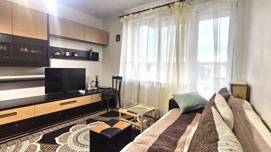 Apartament 3 camere | 61 mp + balcon 8 mp | Tractorul | Comision 0% - Poză 1
