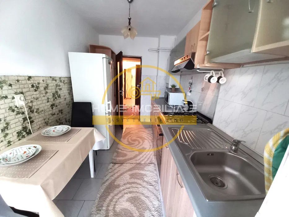 Apartament de inchiriat cu 2 camere Decomandat / Etajul 1/ 70mp/ zona Pacurari - Poză 1