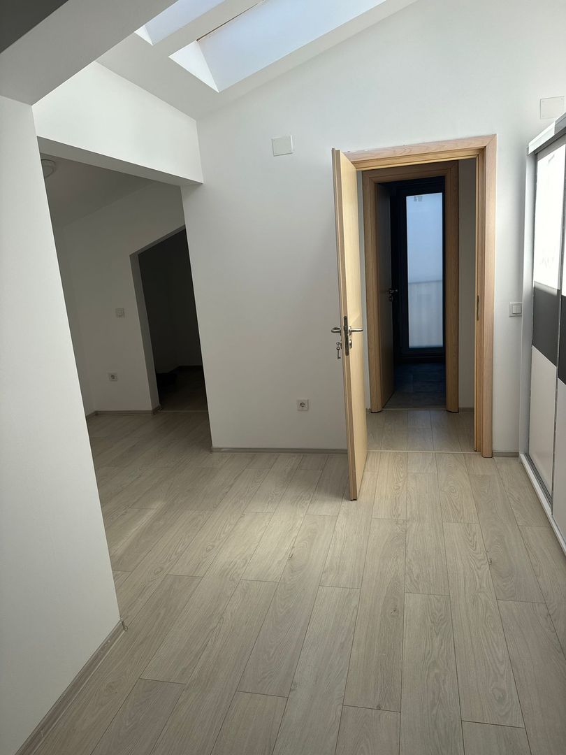 Casă tip Duplex 5 camere | 3 băi | 2 terase | 2 locuri de parcare - Poză 18