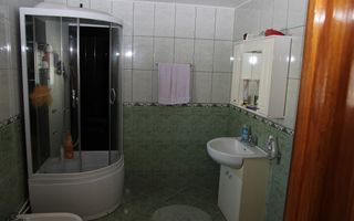 Casă / Vilă cu 3 camere de vânzare în zona Bartolomeu - Poză 197