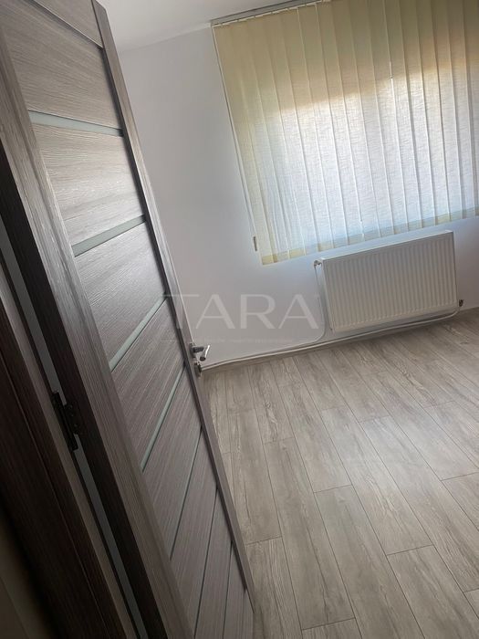 OCAZIE. Vanzare apartament cu 4 camere, central in Apahida. - Poză 4