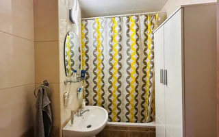 Apartament decomandat, cu 3 camere, 2 bai, 2 balcoane - Zona Strand - Poză 13