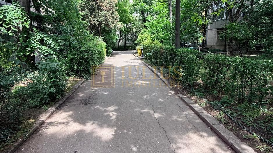 2 camere| Dacia-la 8 minute de Iulius Mall| centrala proprie| apartament frumos| - Poză 16