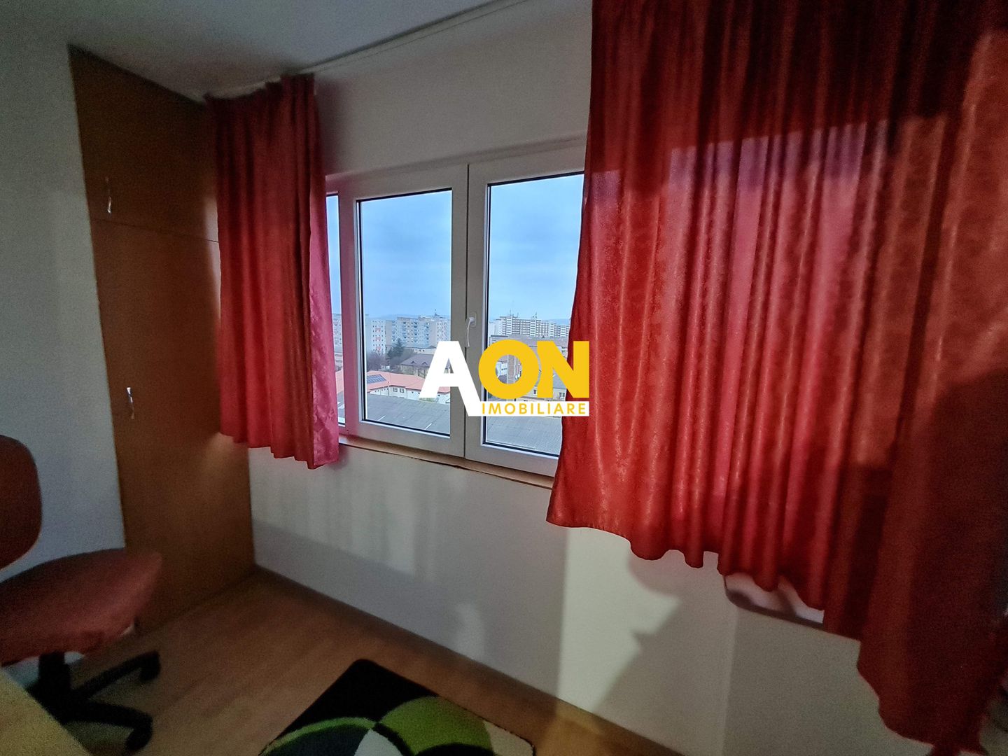 Aparatament 2 Camere Decomandat Zona Cetate - Poză 3