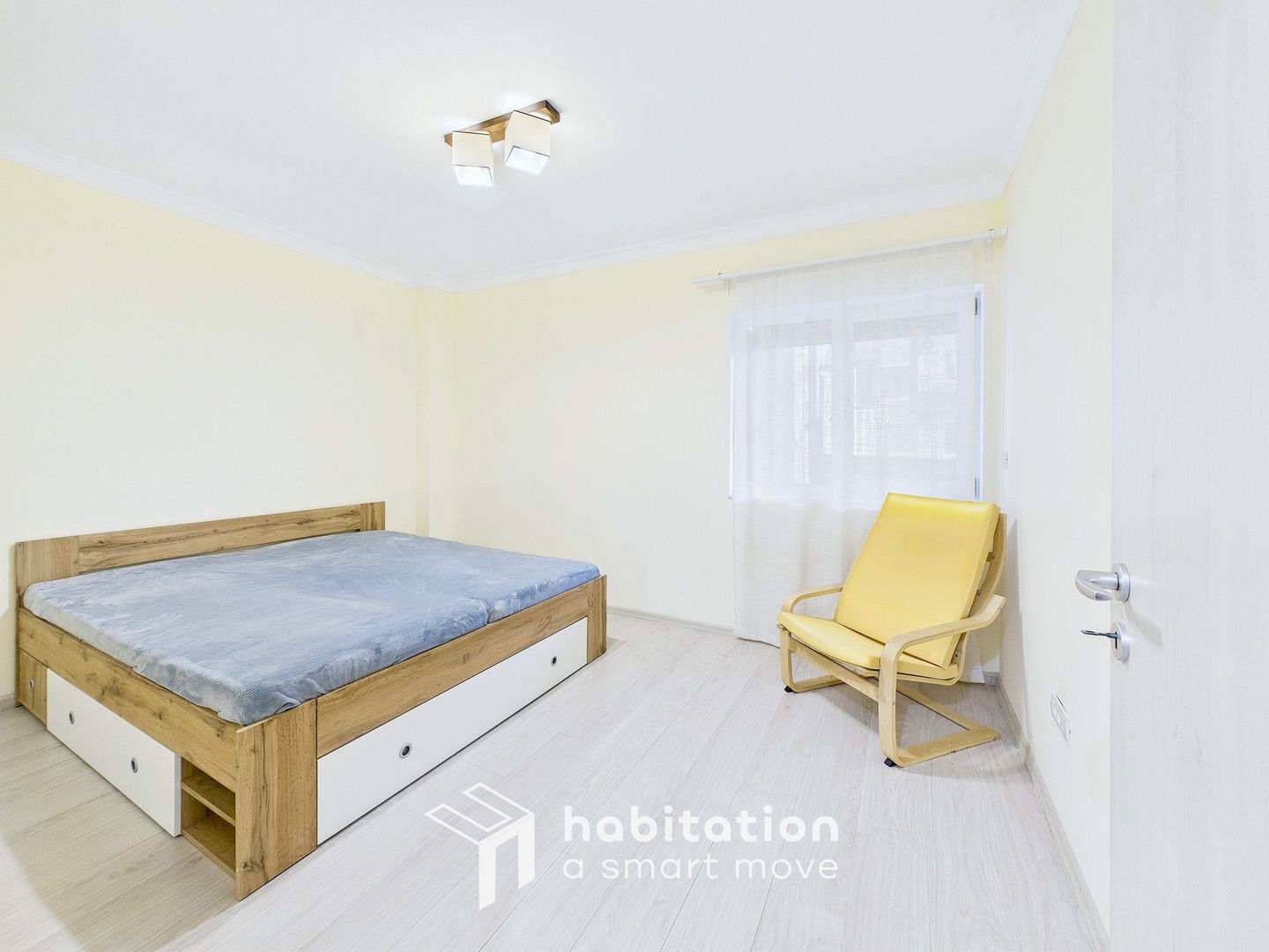 Apartament spațios cu curte și garaj – confortul unei case moderne - Poză 17