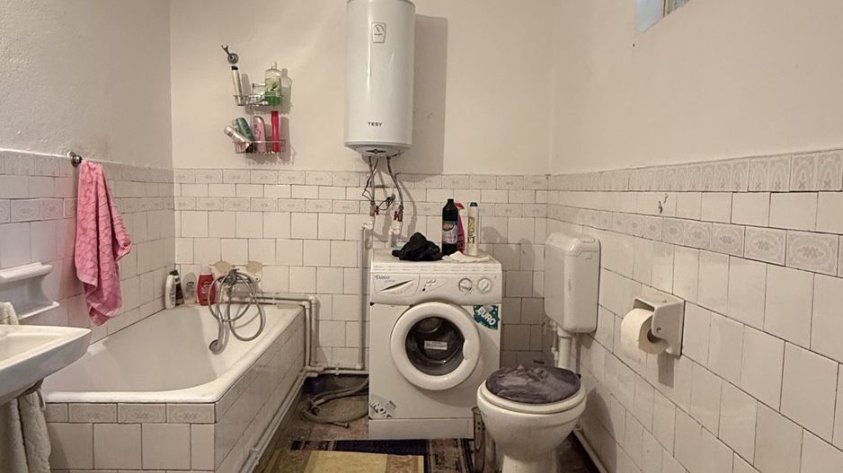Baneasa - Salcia /Teleorman, casa caramida 100 mp utili, teren 736 mp - Poză 8