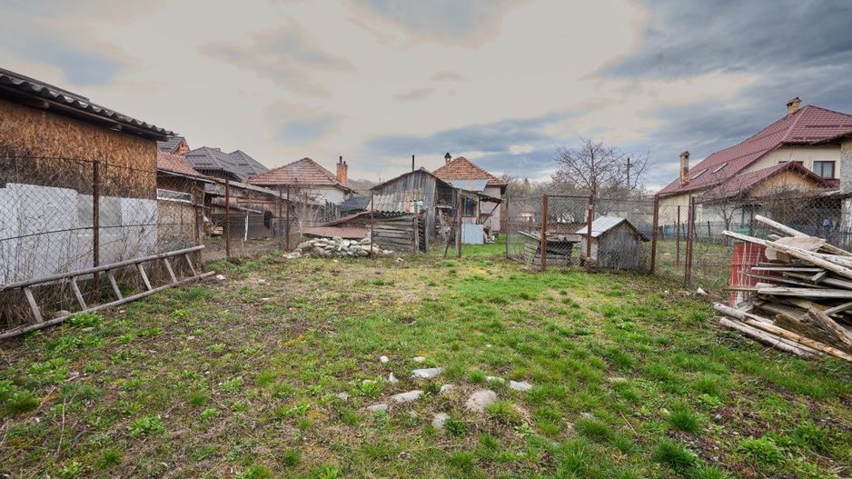Casa in Leresti, la strada principala, cu rau in spate | teren 831 mp- Campulung - Poză 15