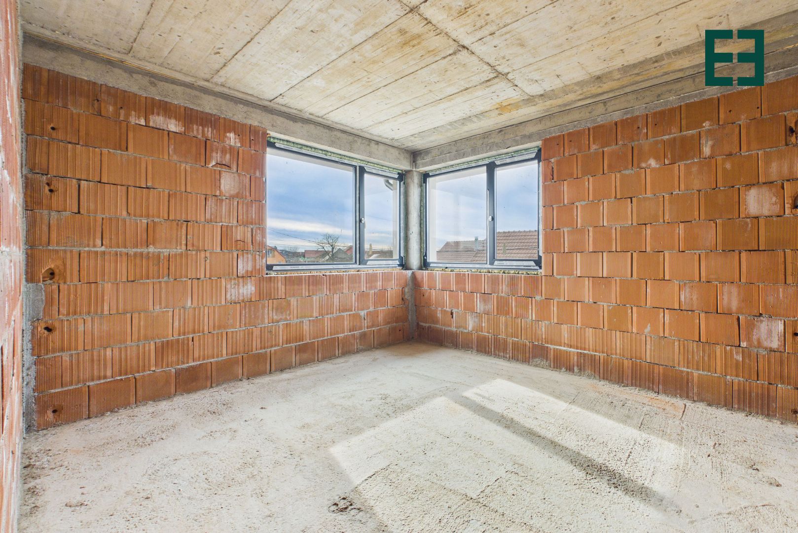 Casă nouă cu 4 camere și teren de 445 mp  - Vladimirescu - Arad - Poză 20