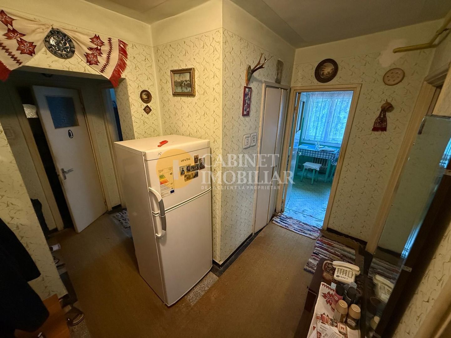 PODU ROS - SCOALA OTILIA CAZIMIR - 4 CAMERE - ETAJUL 2 - FARA RISC - Poză 2
