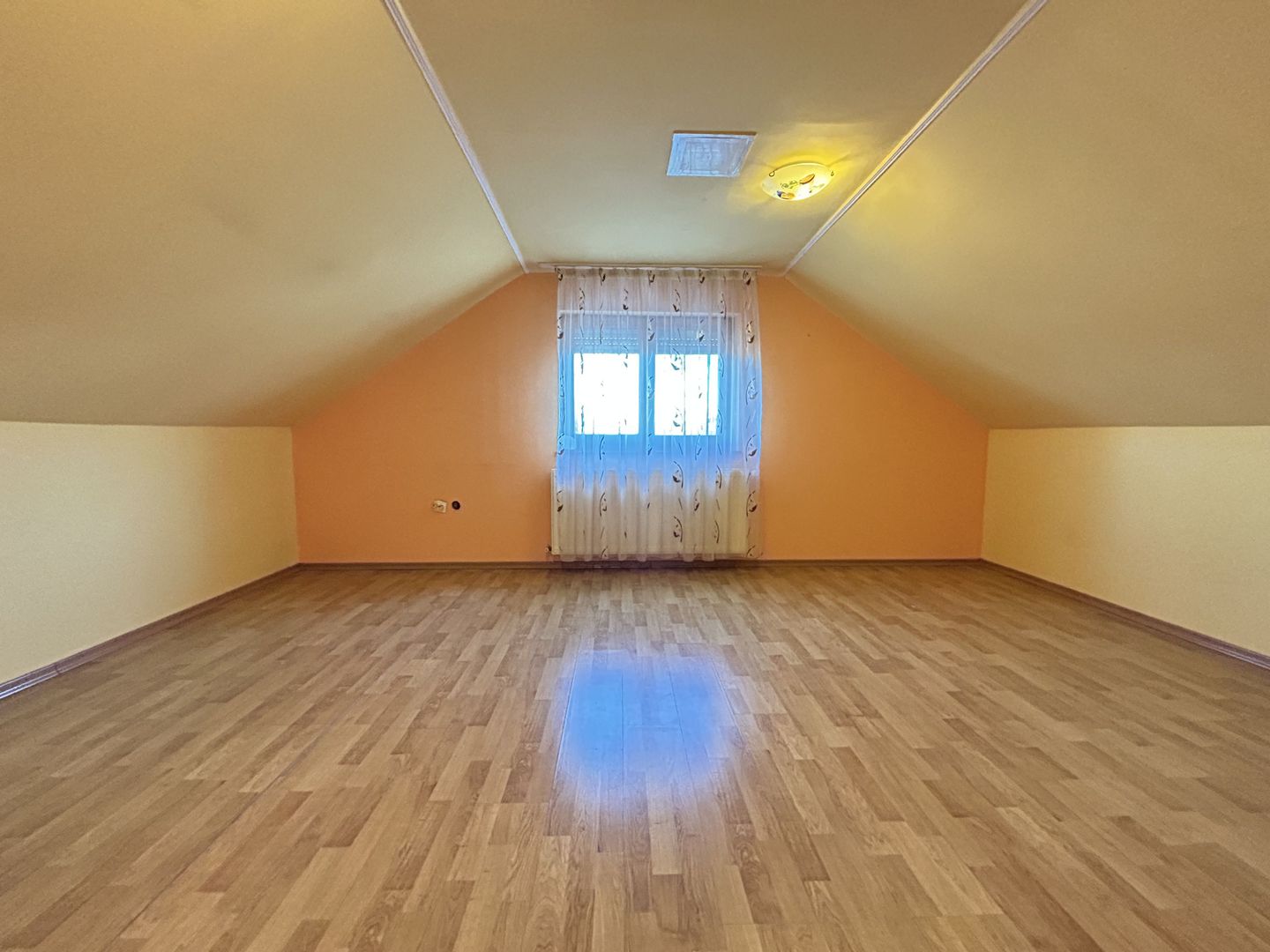 Vilă P+M Eforie Sud – 5 min de Plajă | Garaj | Ideal Investitie - Poză 12