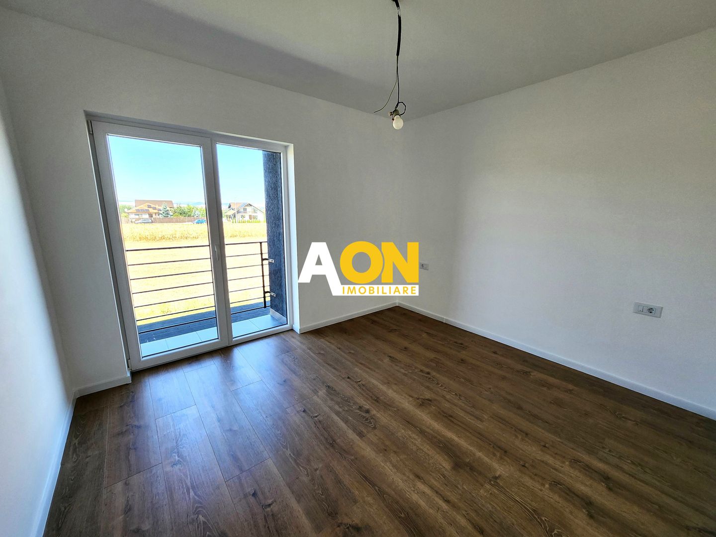 Casa Individuala cu 4 camere, 3 bai, terasa, 370mp teren, Oarda de Jos - Poză 19