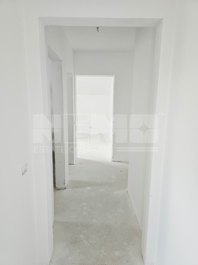 Apartament cu 3 Camere  78 mpI Suceava/Complex La Stejari I 106.000E - Poză 11