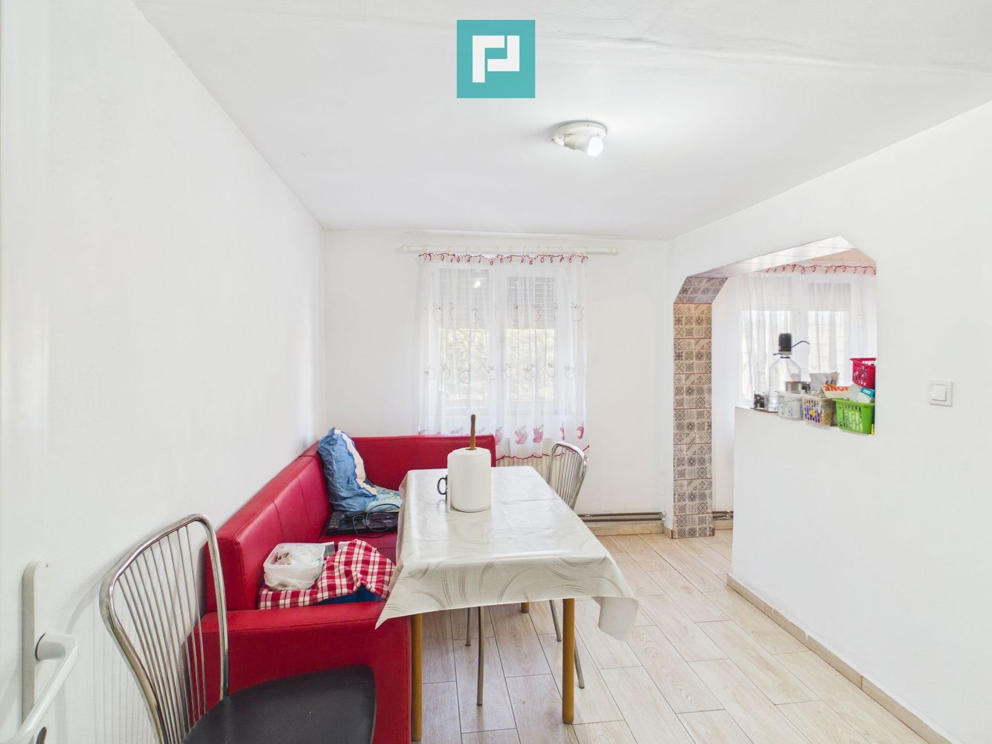 Casă retrasă Pișchia – 4 camere, teren 920 mp - Poză 27