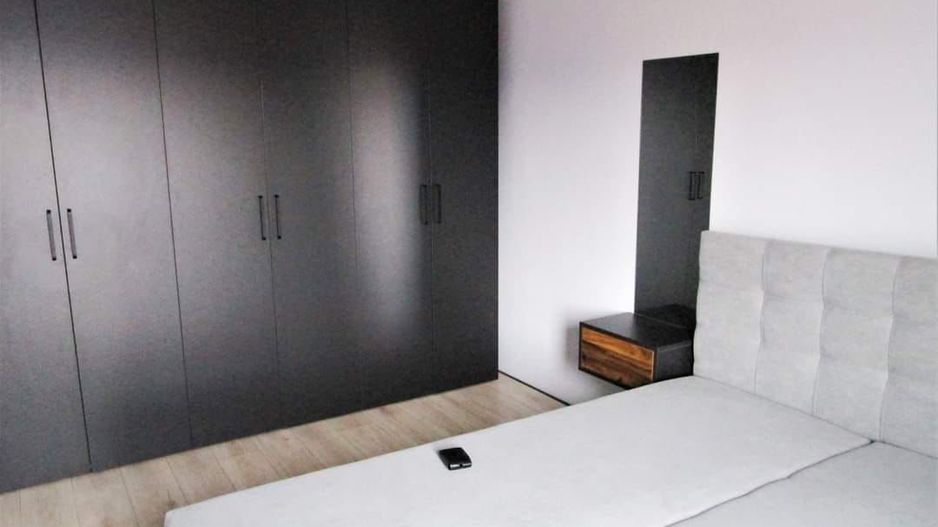 Apartament la Cheie cu parcare zona Balastierei Floresti - Poză 9