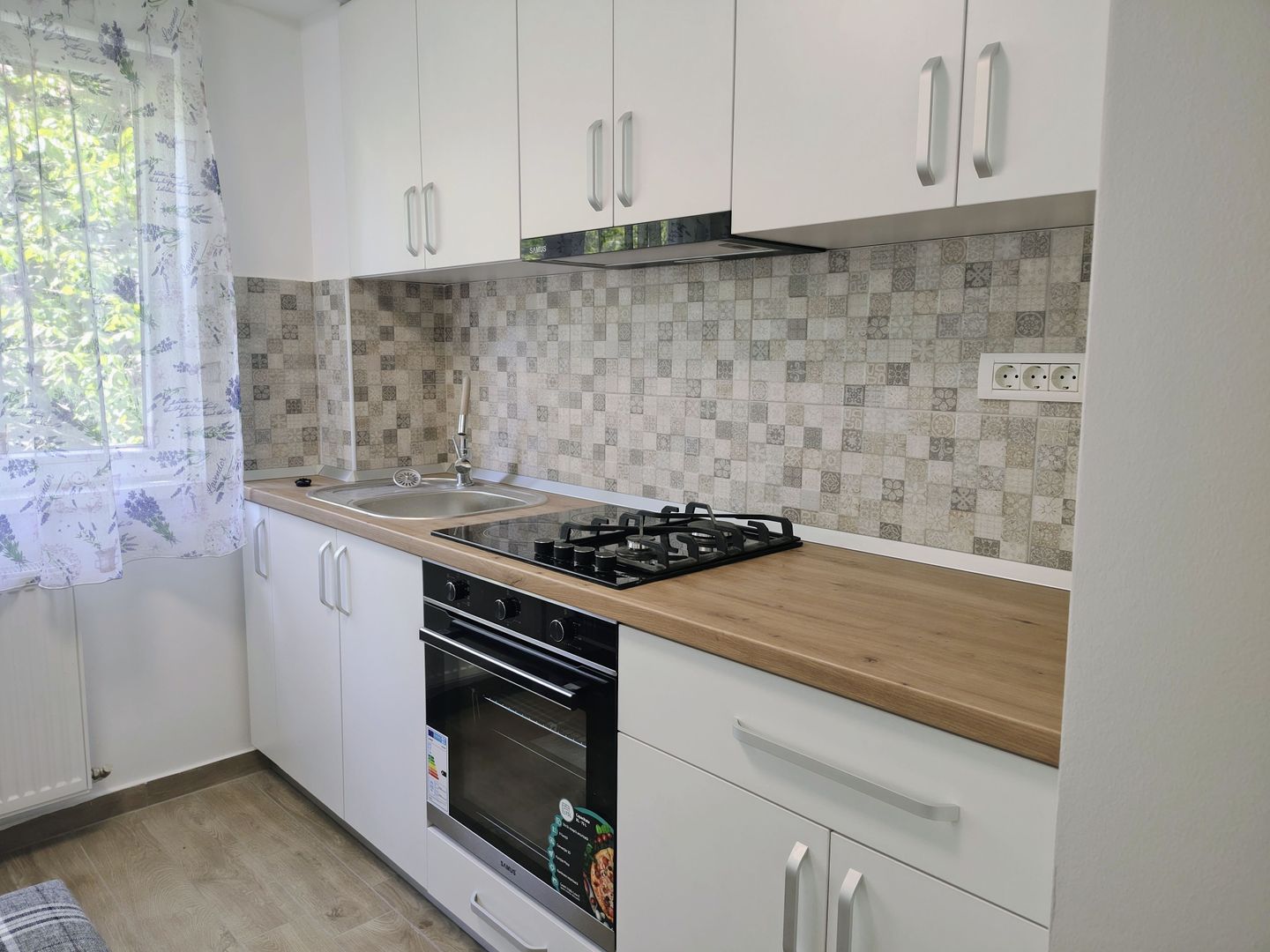 Apartament 3 camere Cantemir , 420 E/luna  negociabil, Comision 50% - Poză 8