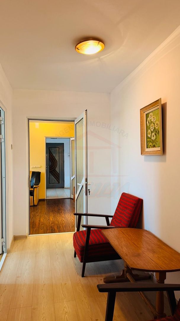 De vanzare Apartament 3 camere Tiglina 3, Galati, 75mp, et.4/4 - Poză 12